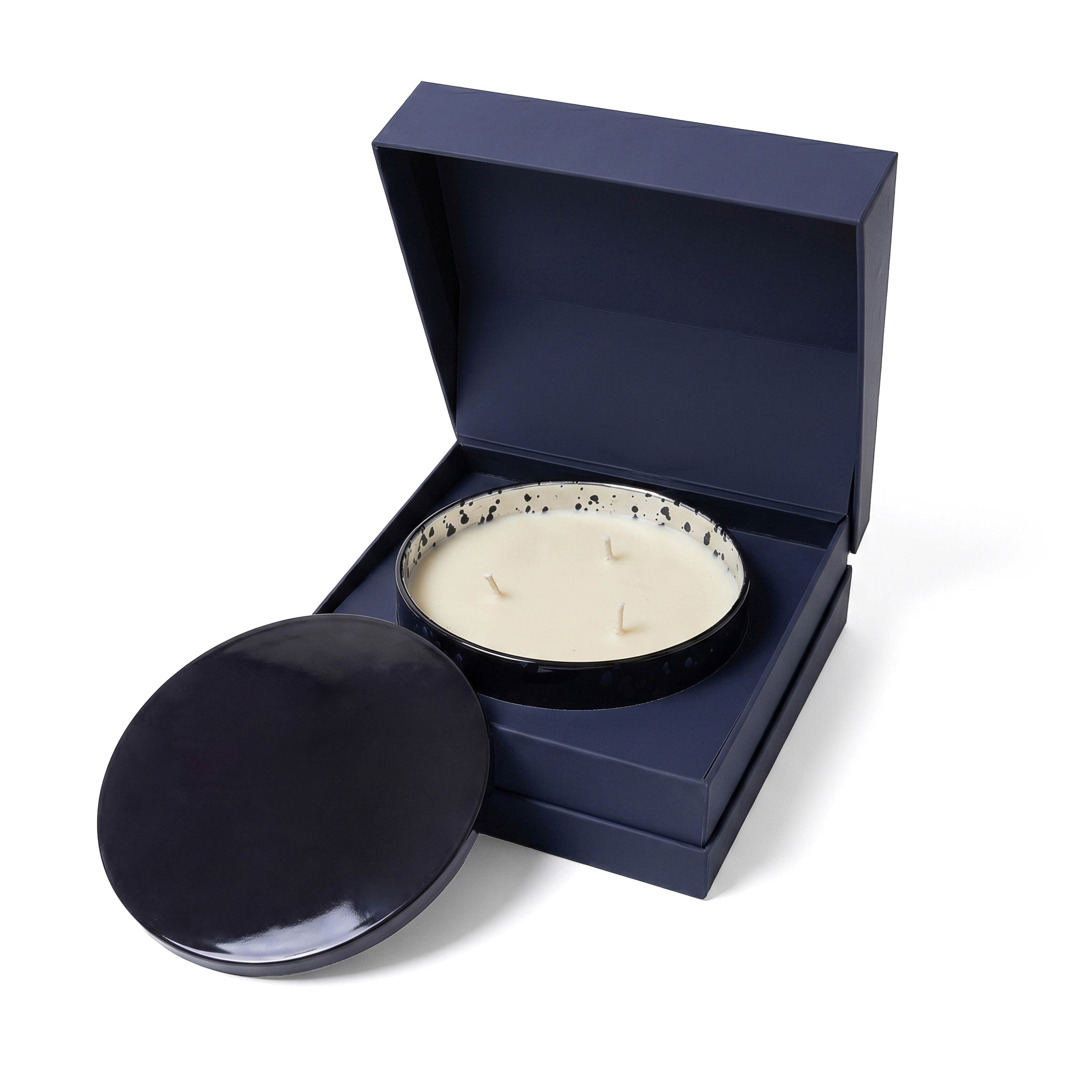 Beacon 20 oz Metallic Glass Candle with Tin Lid - Navy