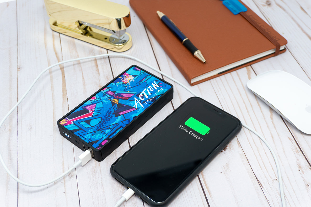 Octoforce 2.0™ Qi 8000mAh Wireless Power Bank